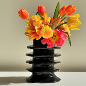 handmade ceramic vaze cordillera black flowers